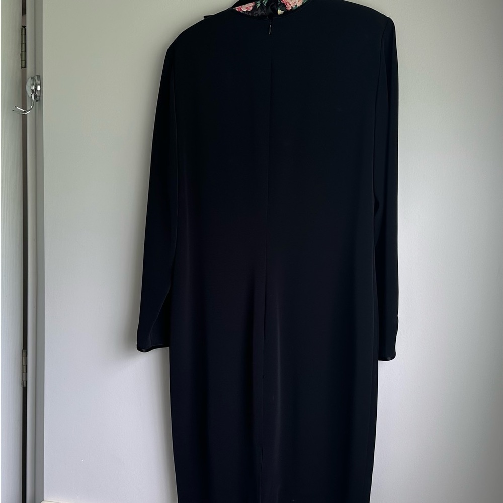 Jones New York Black Tie Dress Size 8 Posh Funeral Dress. Timeless! Silky fabric - Picture 5 of 10
